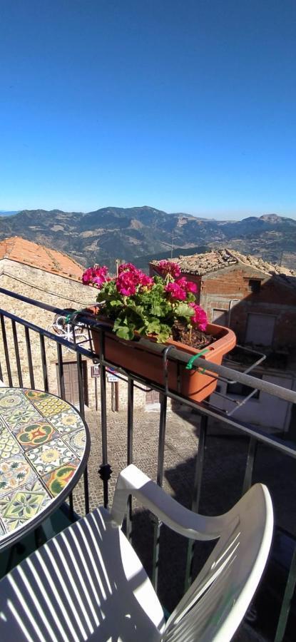 Maria Banana Guest House Полина Екстериор снимка