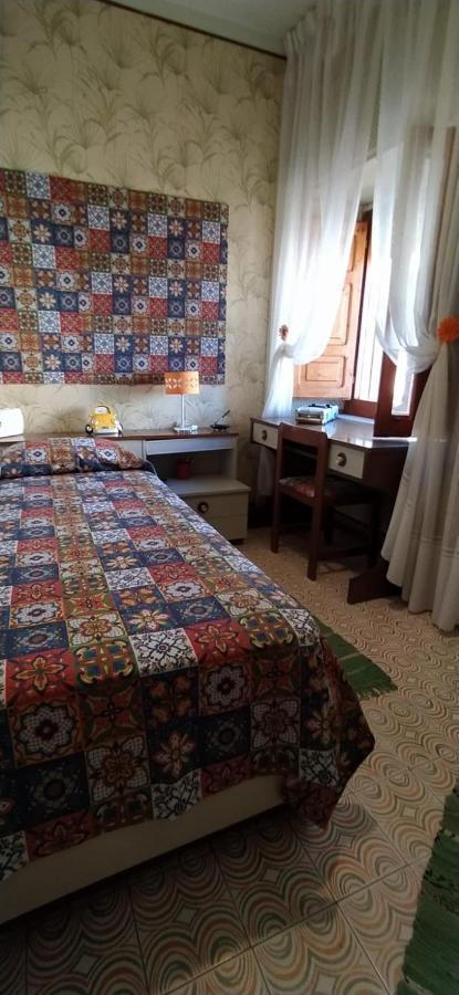 Maria Banana Guest House Полина Екстериор снимка